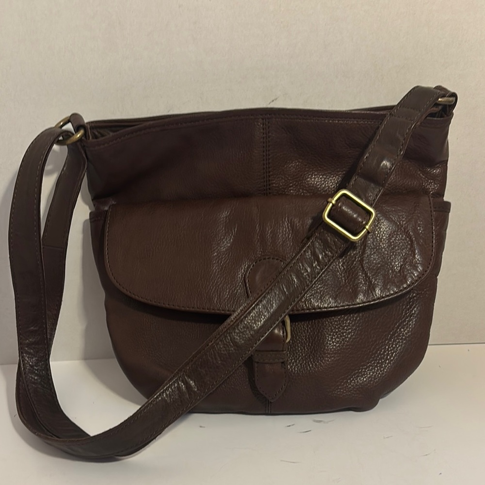 Fat Face Brown Leather Wallet with Minimalist Design